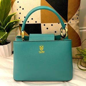 Vera Pelle Handbag